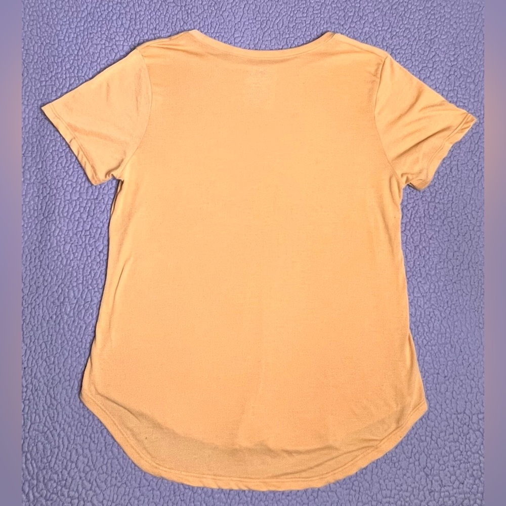 Disney Pooh Bear I’d Rather Be In Bed T Shirt Yellow Womens Size XXL - Picture 2 of 6